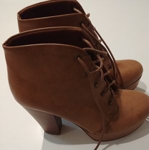 High heels booties